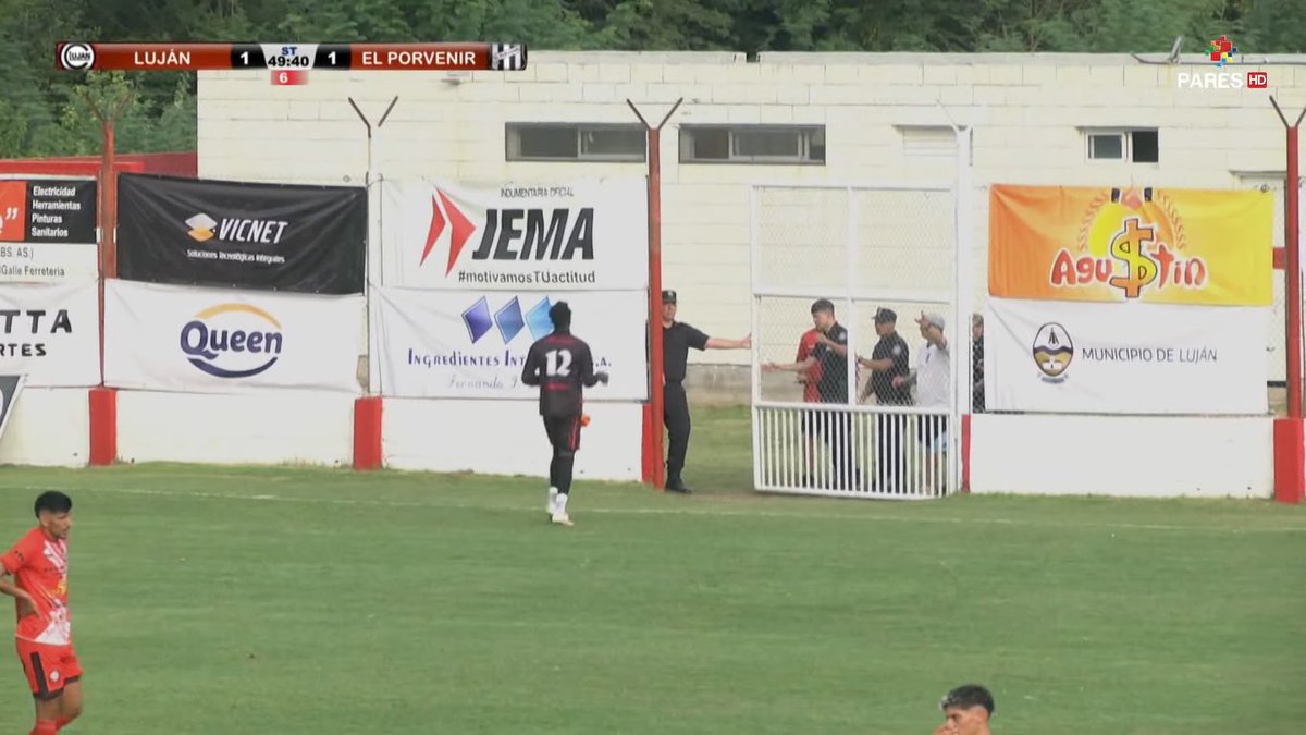 FÚTBOL [Video]

RESUMEN: #Luján vs #ElPorvenir con el relato de <a href="/Ale_Schiaffino/">Alejandro Schiaffino</a> y los comentarios de Gonzalo Orué

parestv.com.ar/2026/03/15/res…