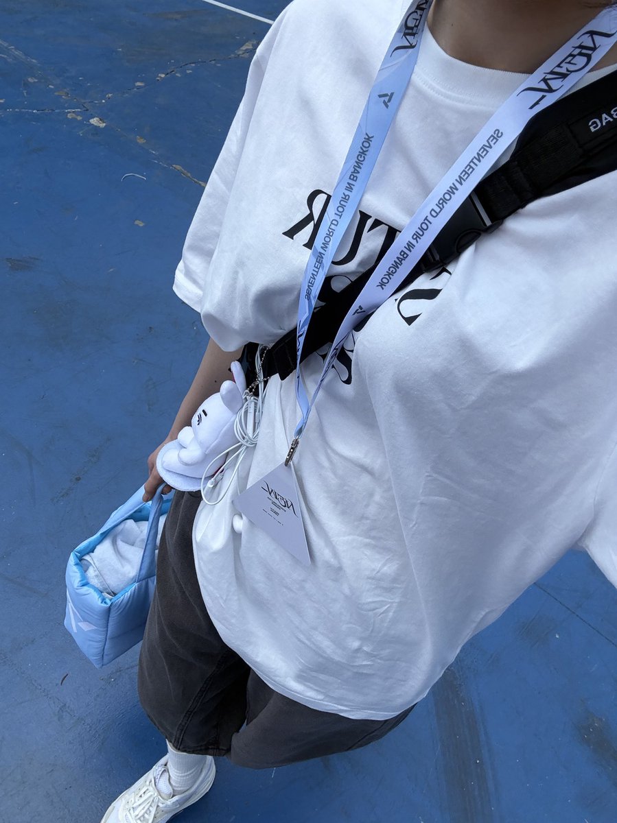 svt_coups_jun's tweet photo. バンコク2日間ほんとに楽しかった✊🏻

ただずっと暑すぎた、、 https://t.co/8tBKf5YDiV