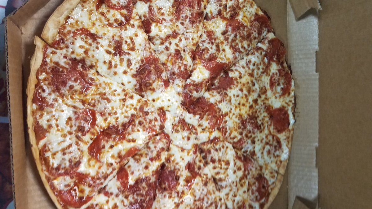 sigmapoet1914's tweet image. Yes on basketball Sunday for @MarchMadnessMBB I'm at @pizzahut .  #thebestintheworld