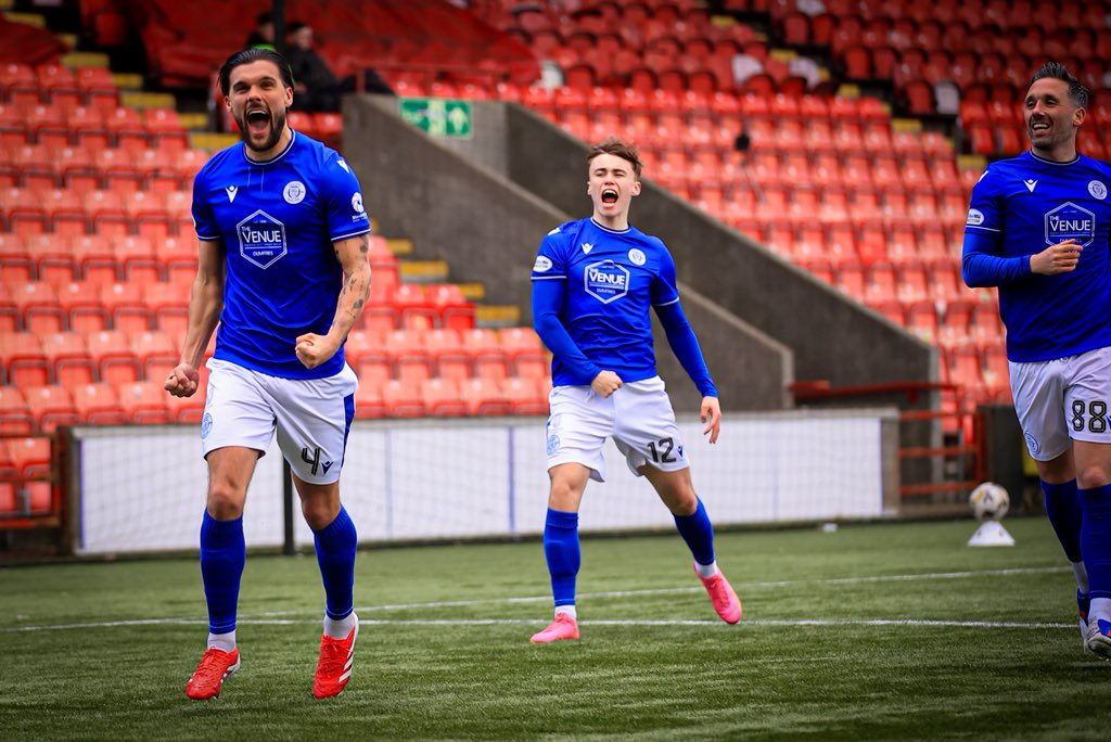 Queen of the South tweet media