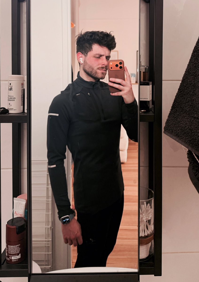 a small me tweet media