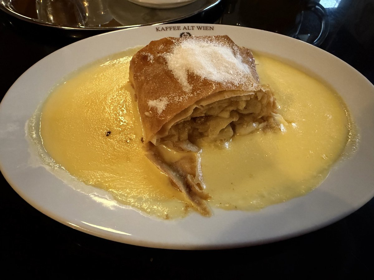 bikingKrishtek tweet media