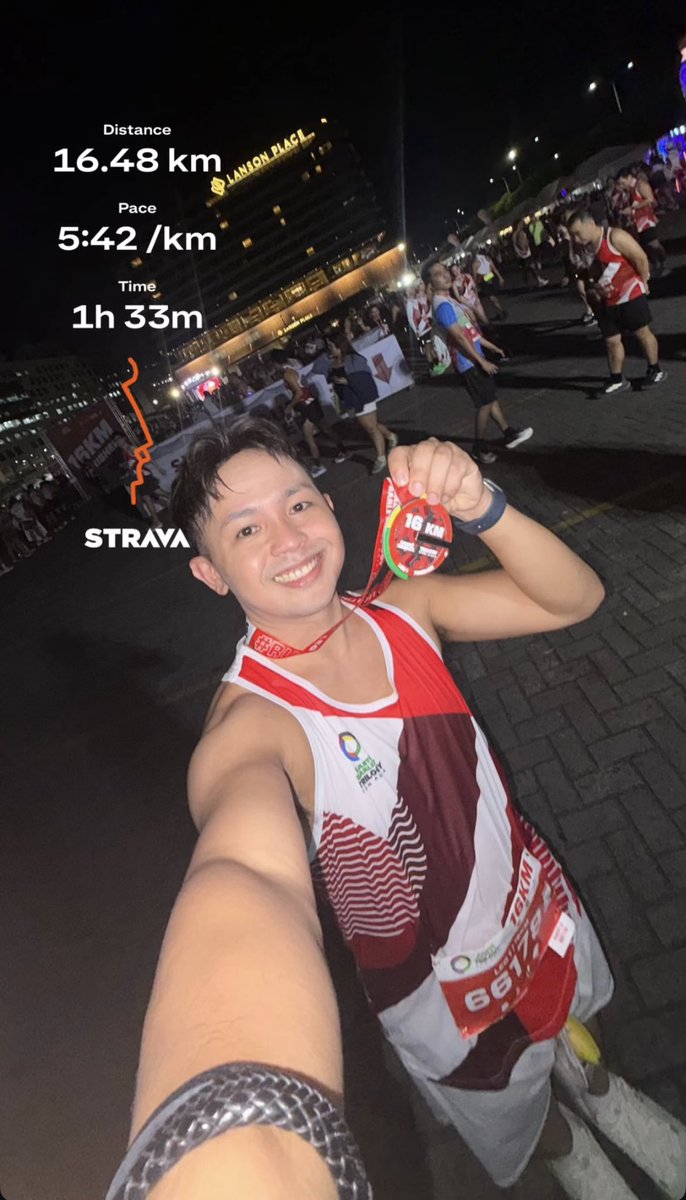 Clydeennniis's tweet photo. Another one. ๐ฅฐ
#RunForLove #PRbreaker #SanteBarleyTRA #Running https://t.co/WsrI0V9H5E