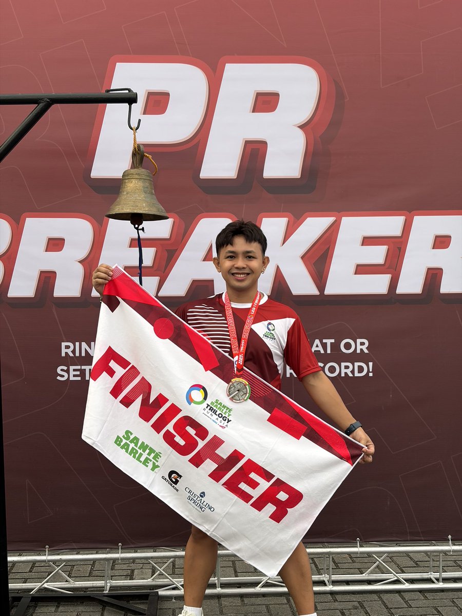 Clydeennniis's tweet photo. Another one. ๐ฅฐ
#RunForLove #PRbreaker #SanteBarleyTRA #Running https://t.co/WsrI0V9H5E