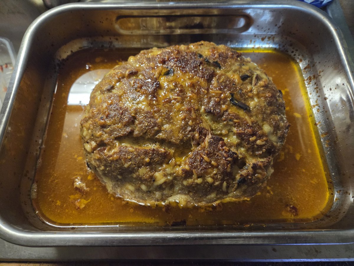 2 Meter Abstand halten! tweet media