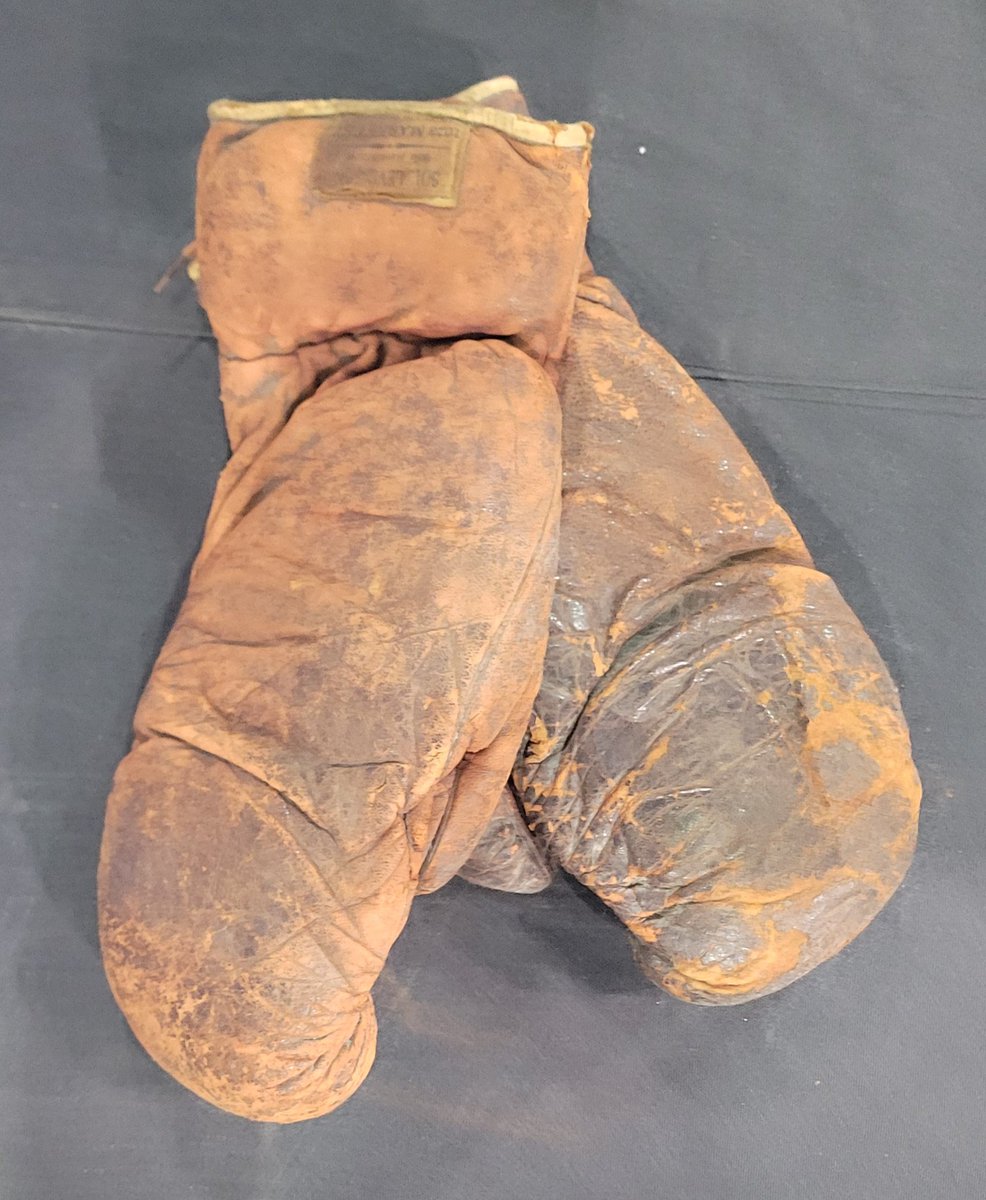 Hunt Auctions tweet media