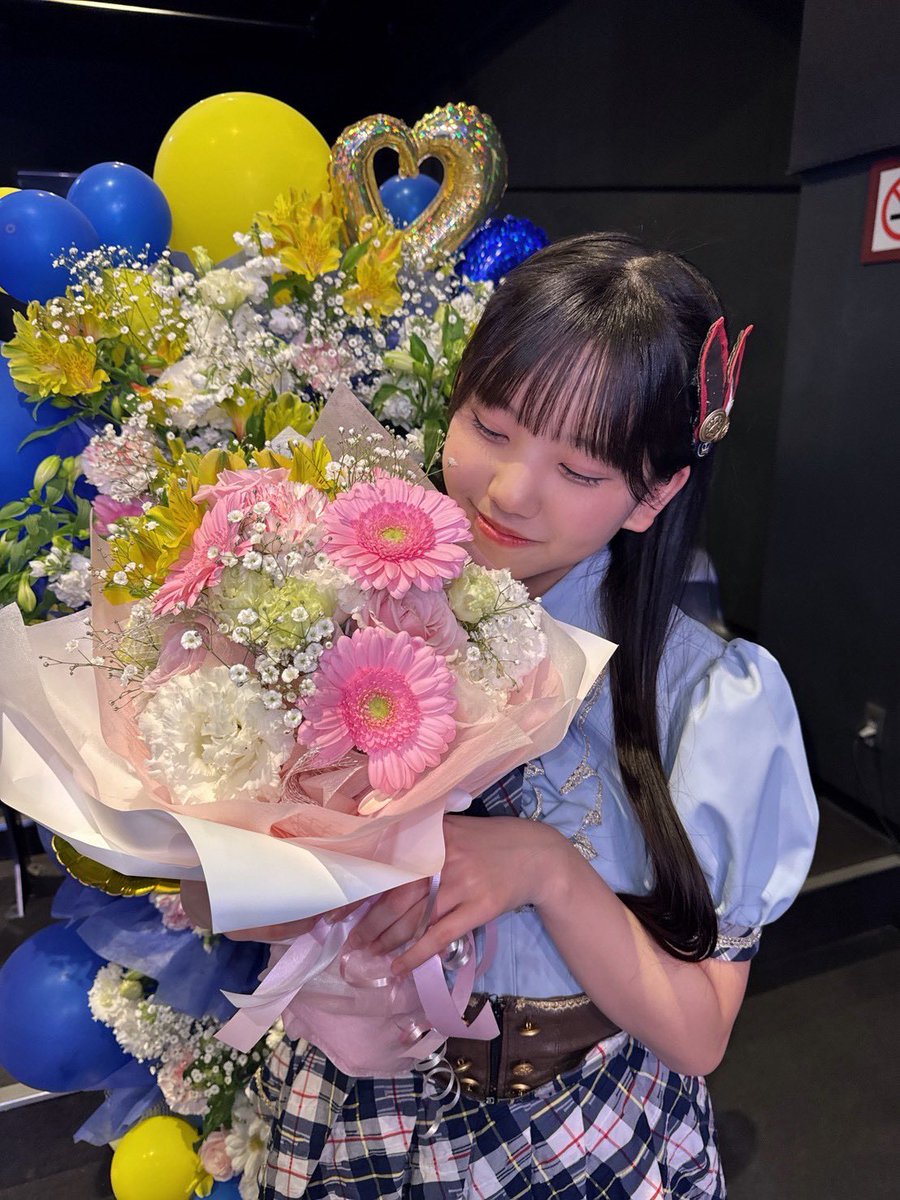 長野 らら tweet media