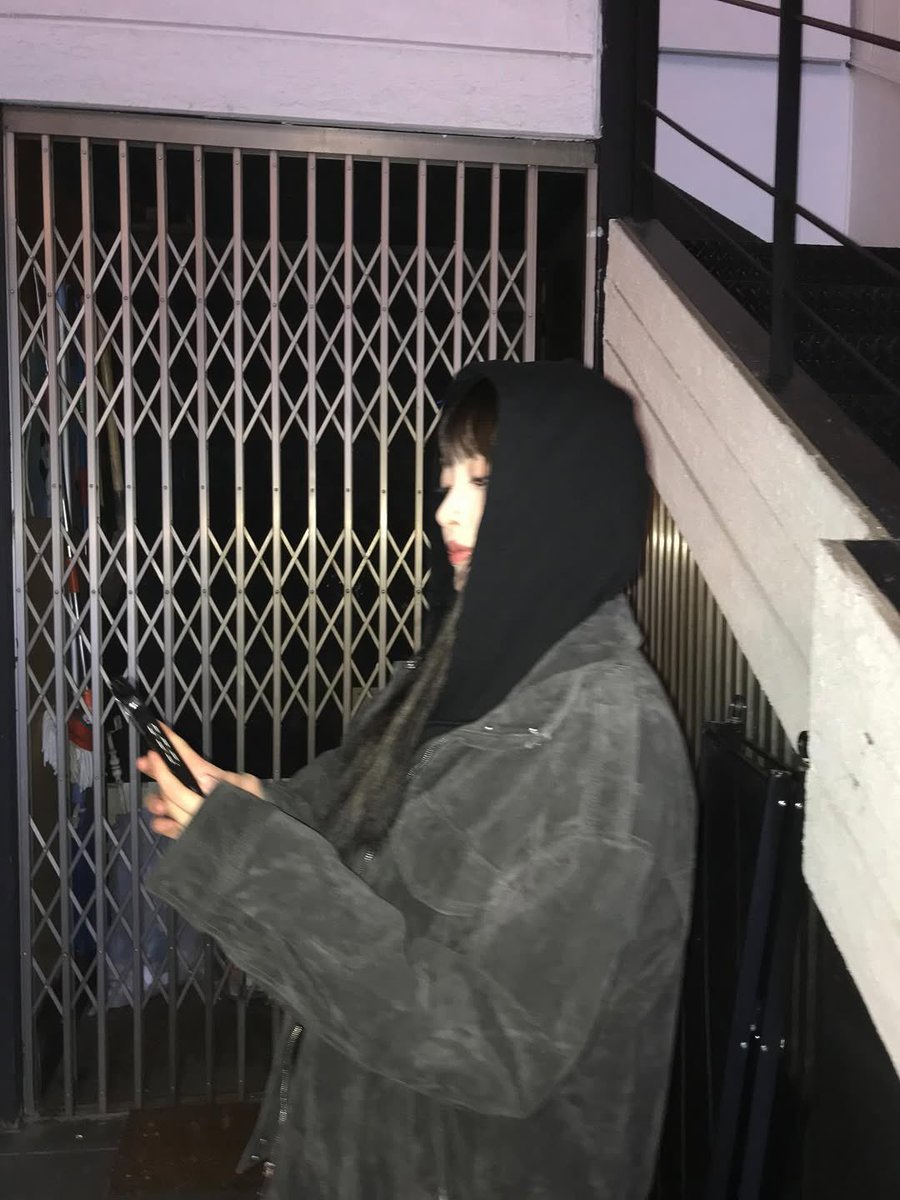 Cho Hyewon Instagram post (1/4)

#ChoHyewon #조혜원