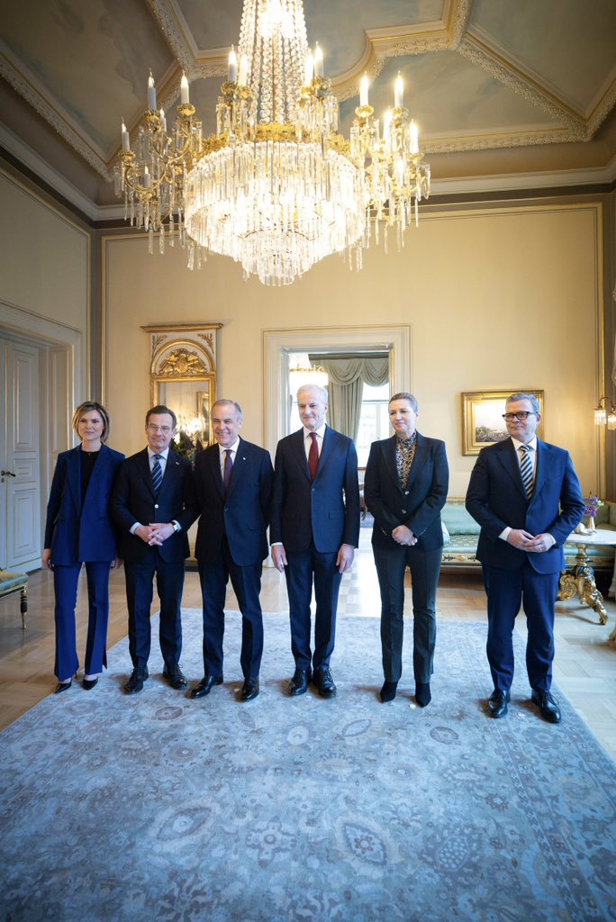 MarkJCarney's tweet photo. Au Sommet Canada-pays nordiques à Oslo, nous avons collaboré avec nos Alliés nordiques pour renforcer la sécurité collective, en particulier dans le Nord.
 
Dans un monde plus dangereux et divisé, de tels partenariats rendent nos nations plus sûres, plus fortes et plus prospères. https://t.co/NRDWNCGrOF