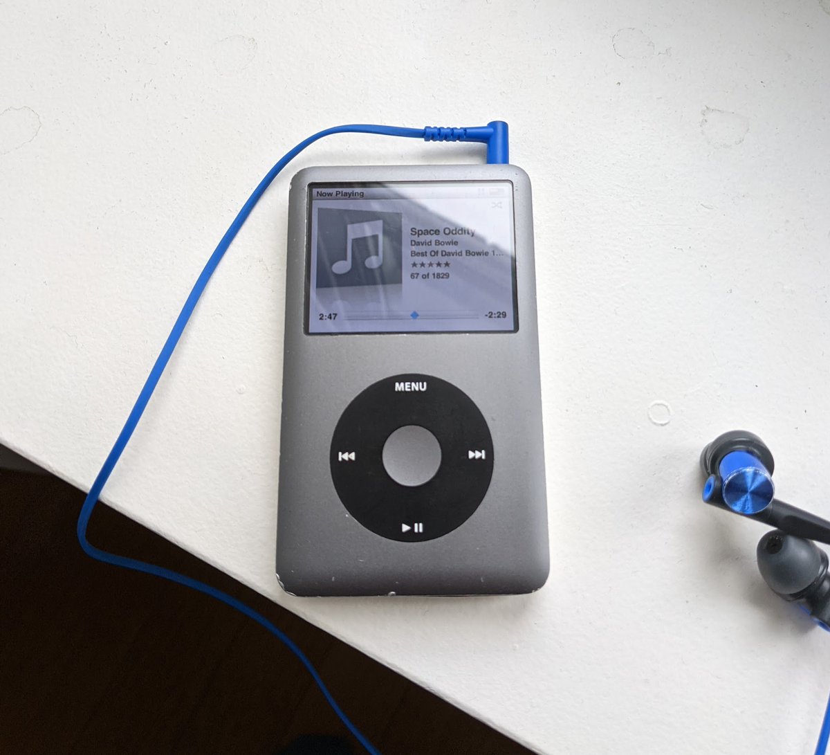 Andres Guadamuz tweet media