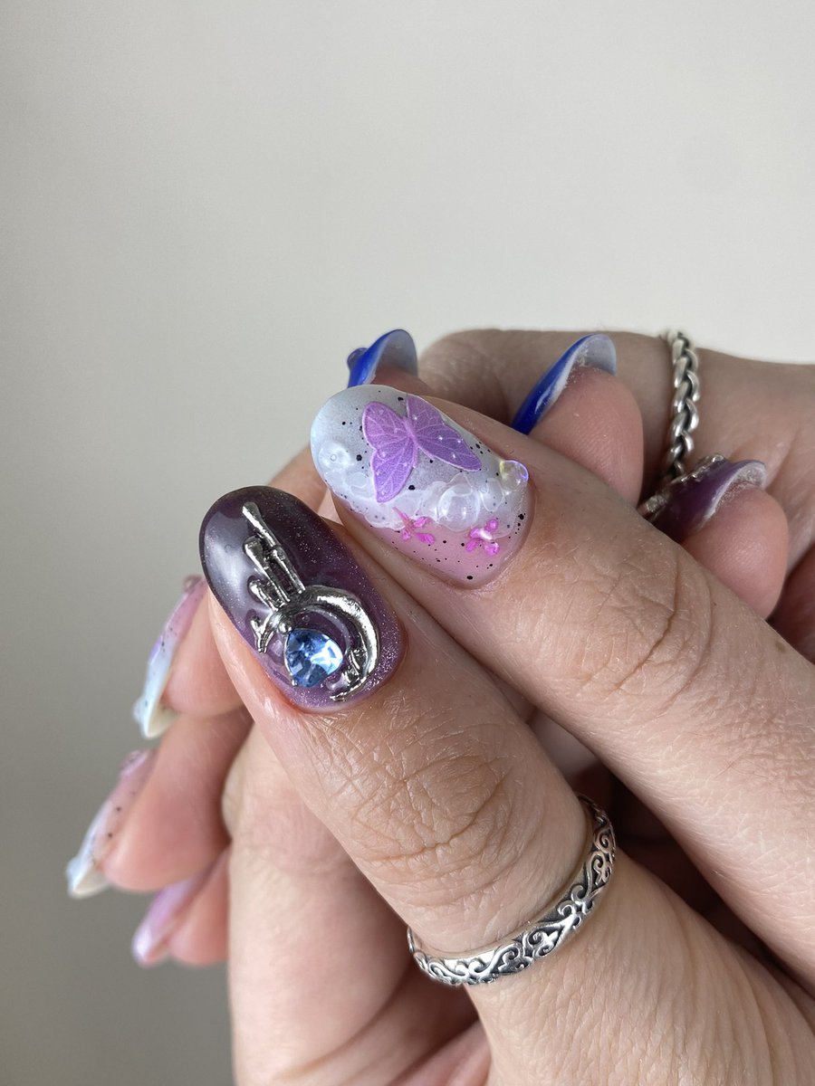 🦋🌙💅