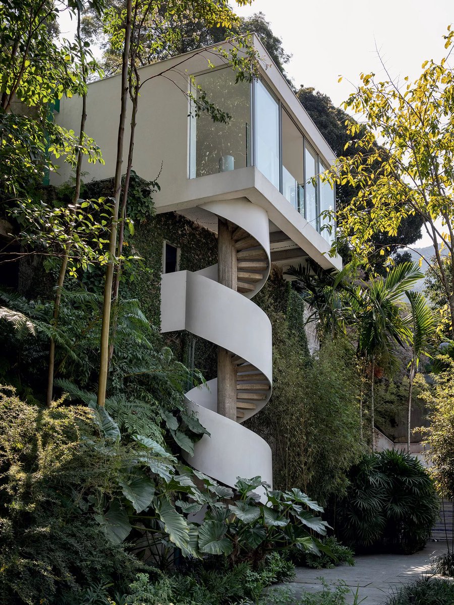 Sci-Fi Archives tweet media