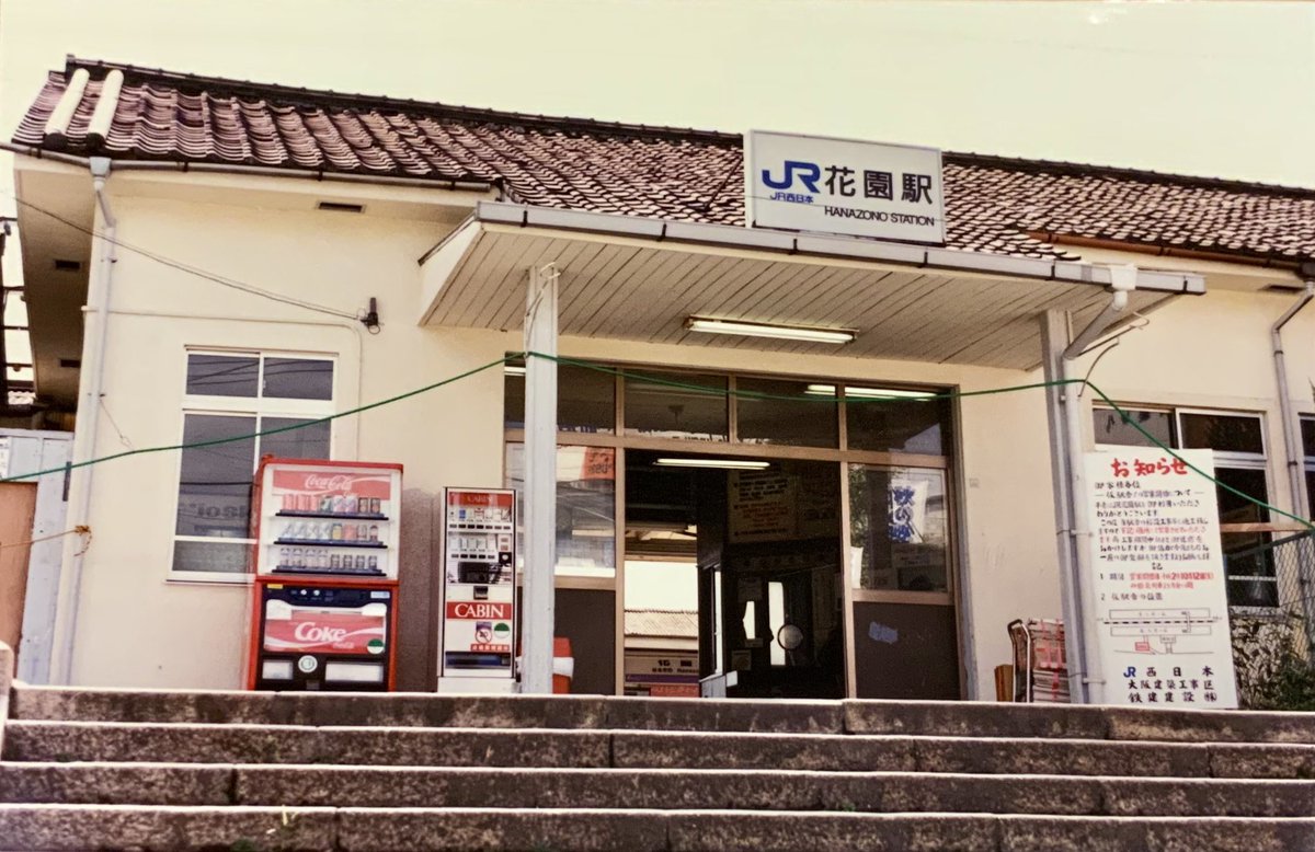 としぼう tweet media