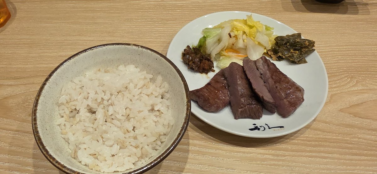 HOSSTY_iwate's tweet photo. テールスープラーメンと牛タン定食の最強セット
美味&amp;満腹でした https://t.co/yC3mykmhtN