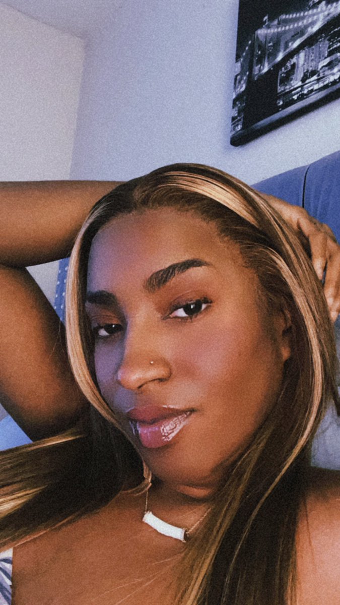 Payfancy's tweet photo. Sniff sniff peasant .
Your aspiration is to stand before me not just as a tool, but as a dedicated SLAVE whose sole purpose is to please me , and lighten my load and amplify my capabilities. so you can focus on the bigger picture. ME 💋

#findom 
#feetfetısh 
#ebonydomme
#femdom https://t.co/ubCpFwZHEZ