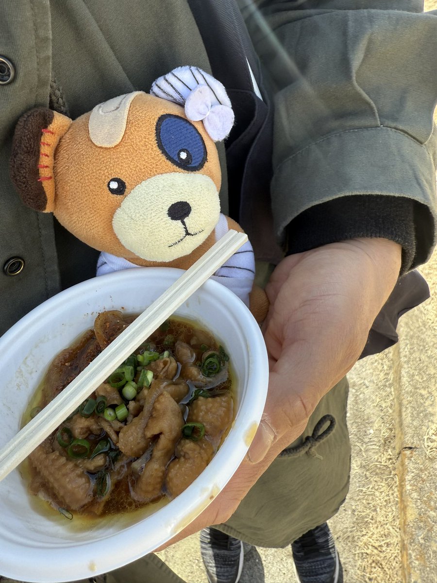 2002BH5's tweet photo. 快楽フェスタ当日！
いっぱい歩いて疲れた……
いつも行く相棒はクイズ大会に出ましたー
(写真撮るの忘れた汗)
ガルパン声優のトークショーも見れたし満足( ¯﹀¯ )
 #快楽フェスタ
 #ガルパンクイズ大会
 #ガルパンキャストトークショー https://t.co/luA9RSGcSo