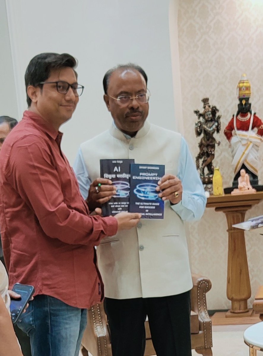 jayantdeshm's tweet photo. Privileged to meet Shri. @cbawankule Chandrashekhar Bawankude ji at his residence in Mumbai and discussed about our work on AI and  presented my Authored book on AI शिकूया मराठीतून &amp; Prompt Engineering. https://t.co/pycGgqfK19