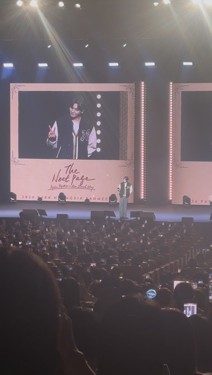 リリイベぶりの大阪！！
終始かわいいヒョンシク🤦🏻‍♀️
いつも仲良くしてくれてるオンニと一緒に入れて楽しかったーーー🫶