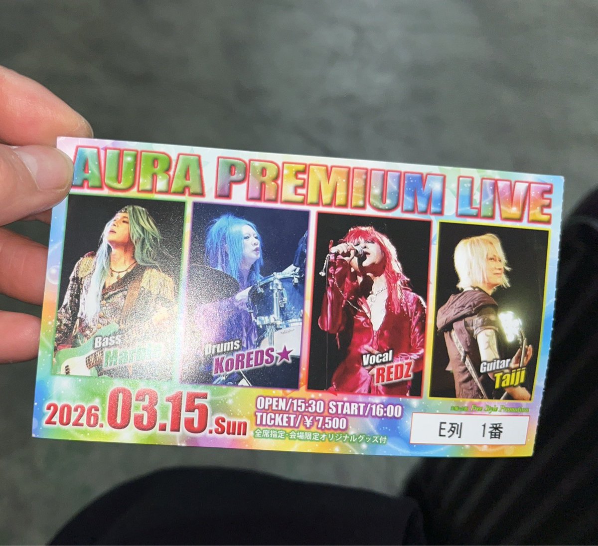 aurahiro217番 tweet media