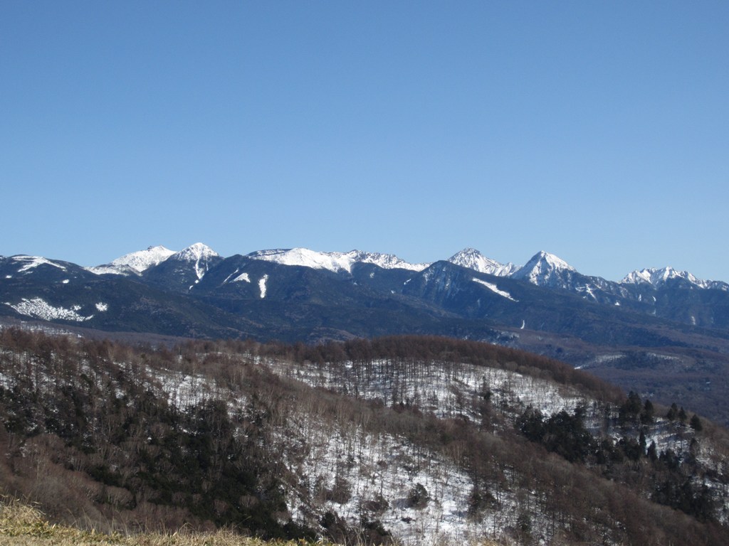 _pakira's tweet photo. 3/15
2in1で今シーズンのすべり納め
雪不足だとコースが閉鎖される最上部に挑戦。
非圧接の上級コースは閉鎖されていたけど、それ以外は問題なし。
気温が高いせいか、ガリガリ感もなくいい感じに滑れた。 https://t.co/T1U8ALrQWe
