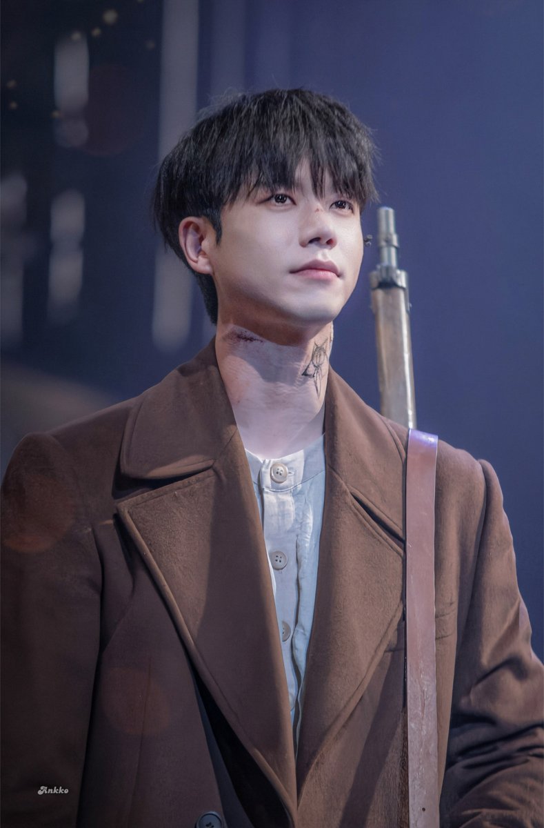 260311 연극 빵야

빵야 役 #전성우 배우님