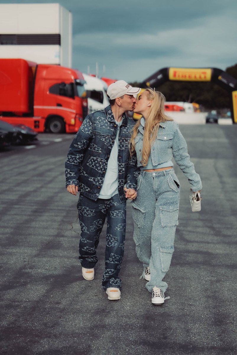 Carl Moon 🌙 tweet media