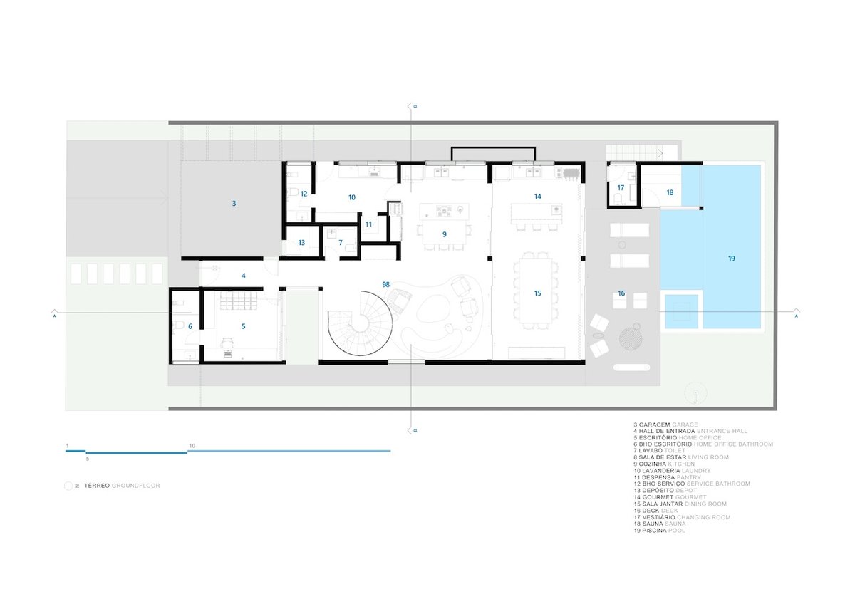 One of the considerations for H+L HOUSE was to make the most of natural elements, as an intimate way of contact with nature, inside and outside the house: inside with many important materials such as soft stone and wood, and outside with lush landscaping, seen from various angles