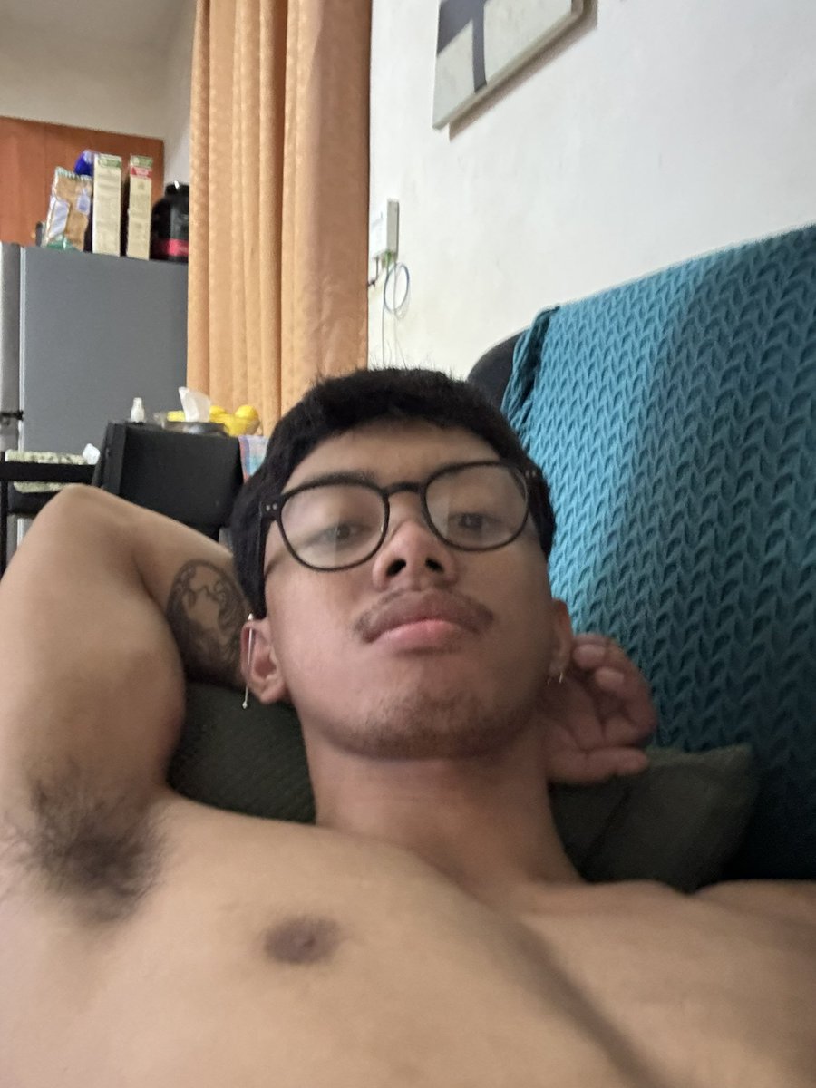gabdocena's tweet photo. ellew https://t.co/aNmjU6ztYn