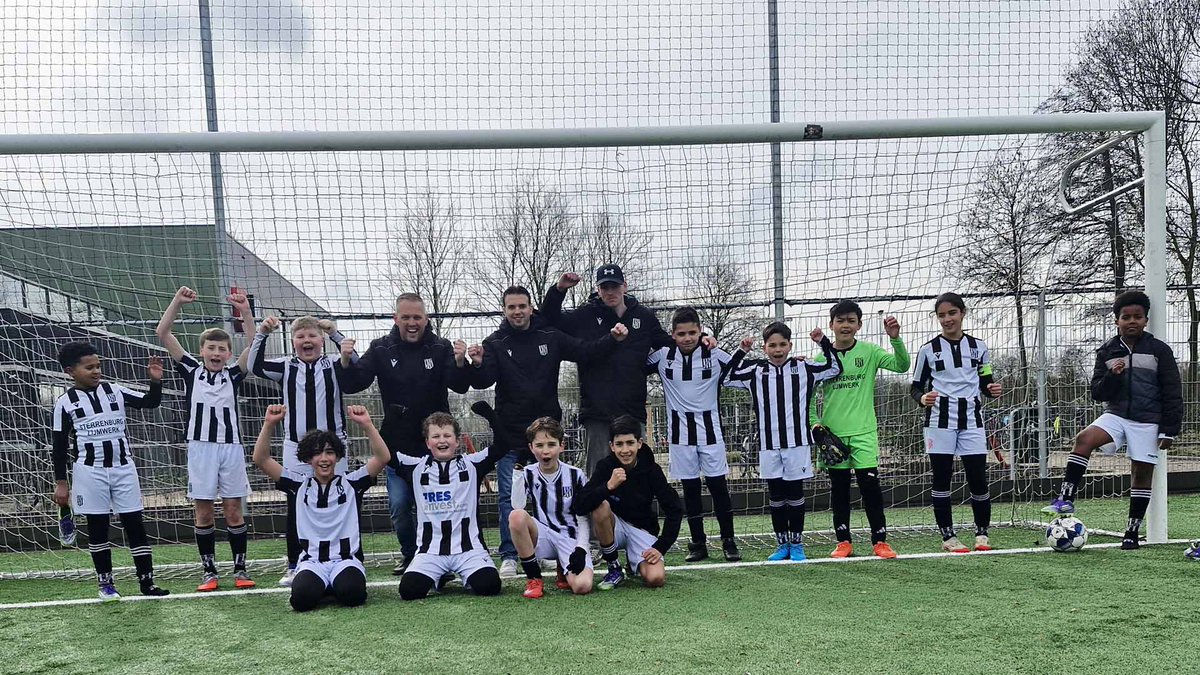 Dubbeldam JO12-2 won gisteren de derby van RKsv RCD , maar het was wel een hele spannende wedstrijd

lees hier het verslag: vvdubbeldam.nl/jo12-2-wint-sp…