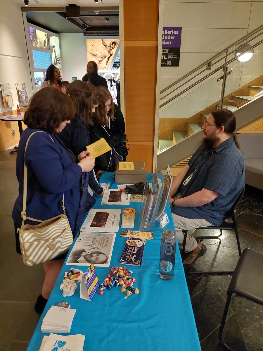 St. Louis Public Library tweet media