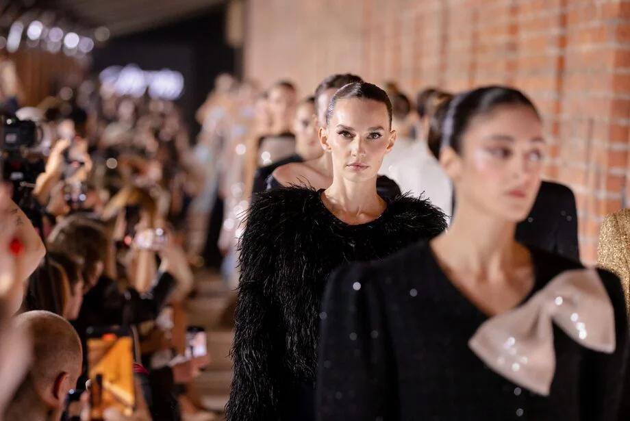 RusEmbIndia's tweet image. #Announcement 

📆 On March 14-19, 2026, the 6th #Moscow Fashion Week is taking place at the Central Exhibition Hall “Manege”.

Details 👉🏻 moscowfashion.ru/en

#Fashion
#Culture