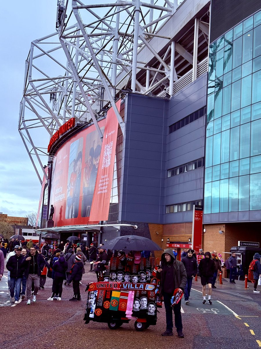 simon renwick tweet media