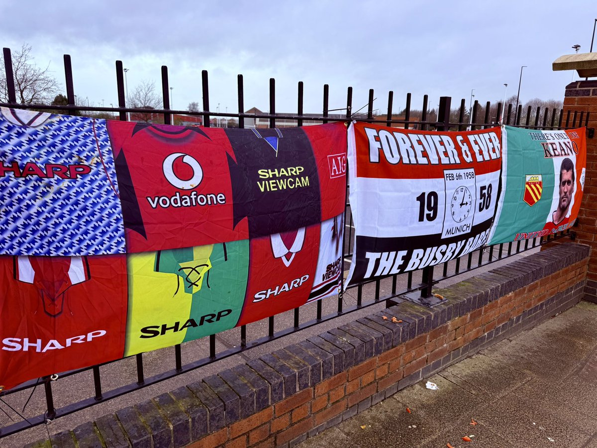 simon renwick tweet media