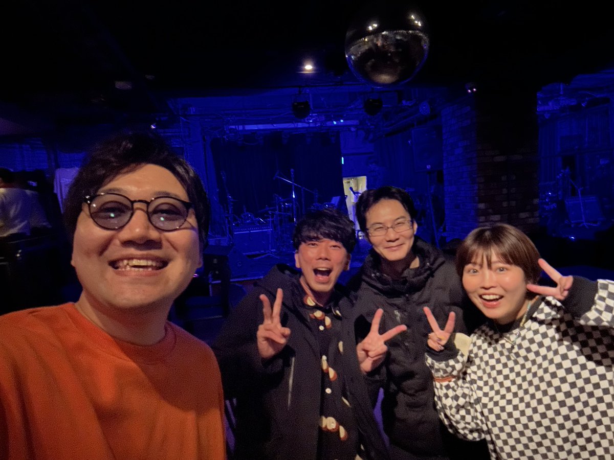 Sakystaff1's tweet photo. 昨日はお越しいただき
ありがとうございました🌺

つきあかり
強くなくたって
1972
ひまわり
社畜の歌 https://t.co/06CHzRxnnt