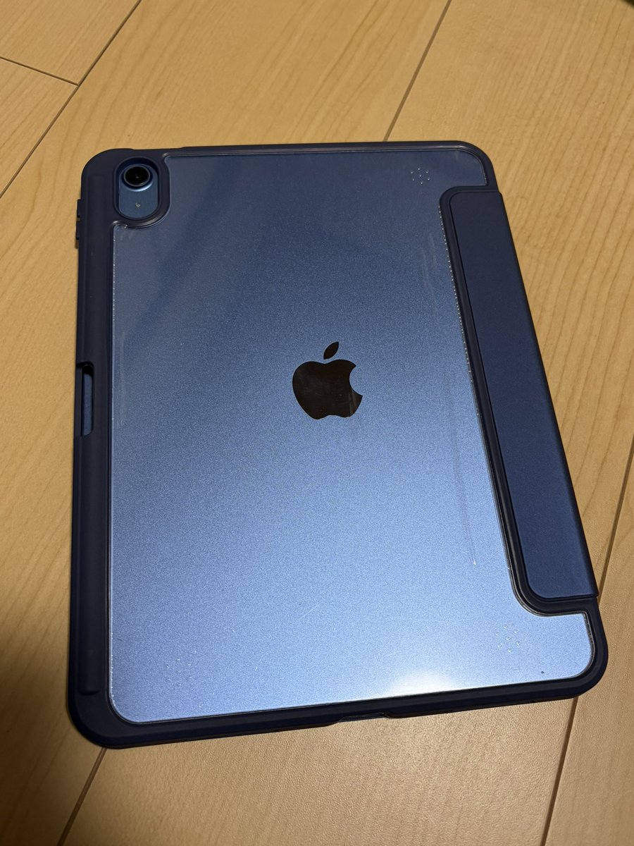bunborgfc's tweet photo. iPadの側面保護に貼った
マスキングテープ

ダイソーの同系色テープを
使っても良かったんだけど、

3Mのマスキングテープを選択。
耐久性と少しでもノリ跡が残らない様に

あと、そのままの幅だと
背面の透明部分にはみ出るので
テープ幅をカッターでカットしたった

#ProCase iPadケース https://t.co/XTBDUzTsrN