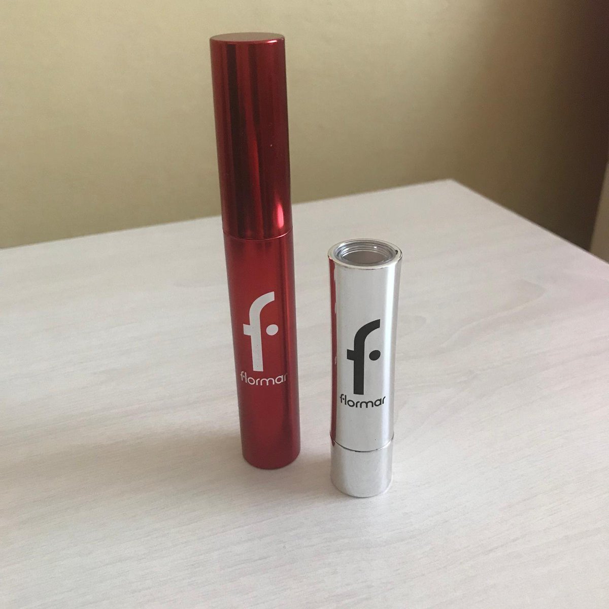 slndmrtrelanur's tweet photo. @HandeErcel 😍 @FlormarTurkiye  Volume up maskara gözler İlham almaya bak.  👁️👁️❤️ Sheer up 018 💋😘 etkileyici ve büyüleyici güzellik iyi ki varsın #flormar 🫶🏻 
#HandeErçel ✨
#FlormarVolumeUpMascara 💖
#MutlulukSeninRengin 🌸 https://t.co/AyDbcXD3ZV