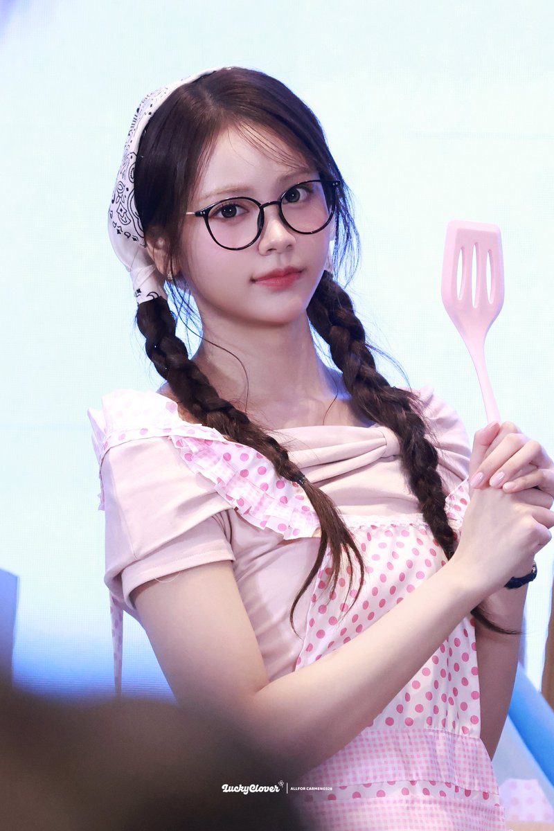 Lucky clover tweet media