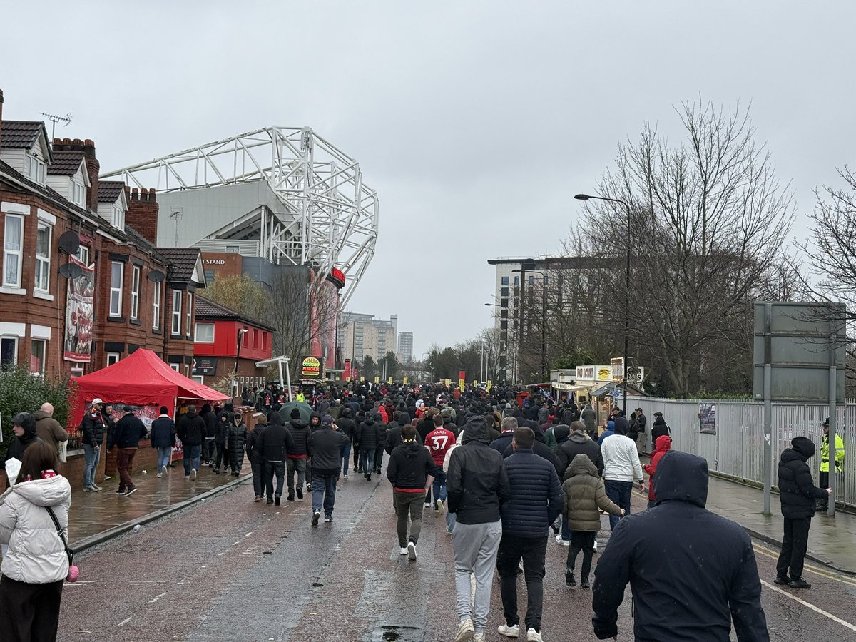 simon renwick tweet media