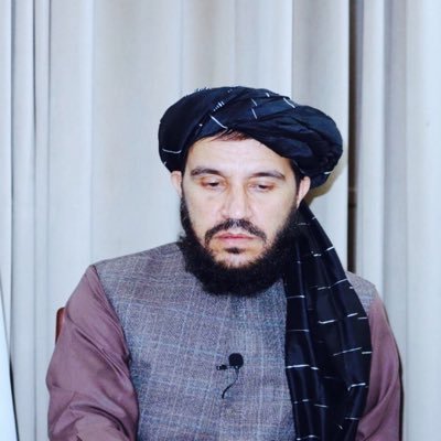 د ټول نظام/وطن په سطحه شکېب صېب د ګوتو په شمار له څو منل شويو، تلل شويو، ځيرکو، پاکو، علمي کدرونو اؤ ليکوالانو له جملې يؤ څوک دی🥰
حفظه الله 
د ااا پرېوتي اؤ بګېل دښمنان د مېدان پر ځای له بې ناموسيو اؤ رذالتونو استفاده کيي، خو خلک ې شکر ټول لويدلي حرکات بېرته پدا مخ ورولي....