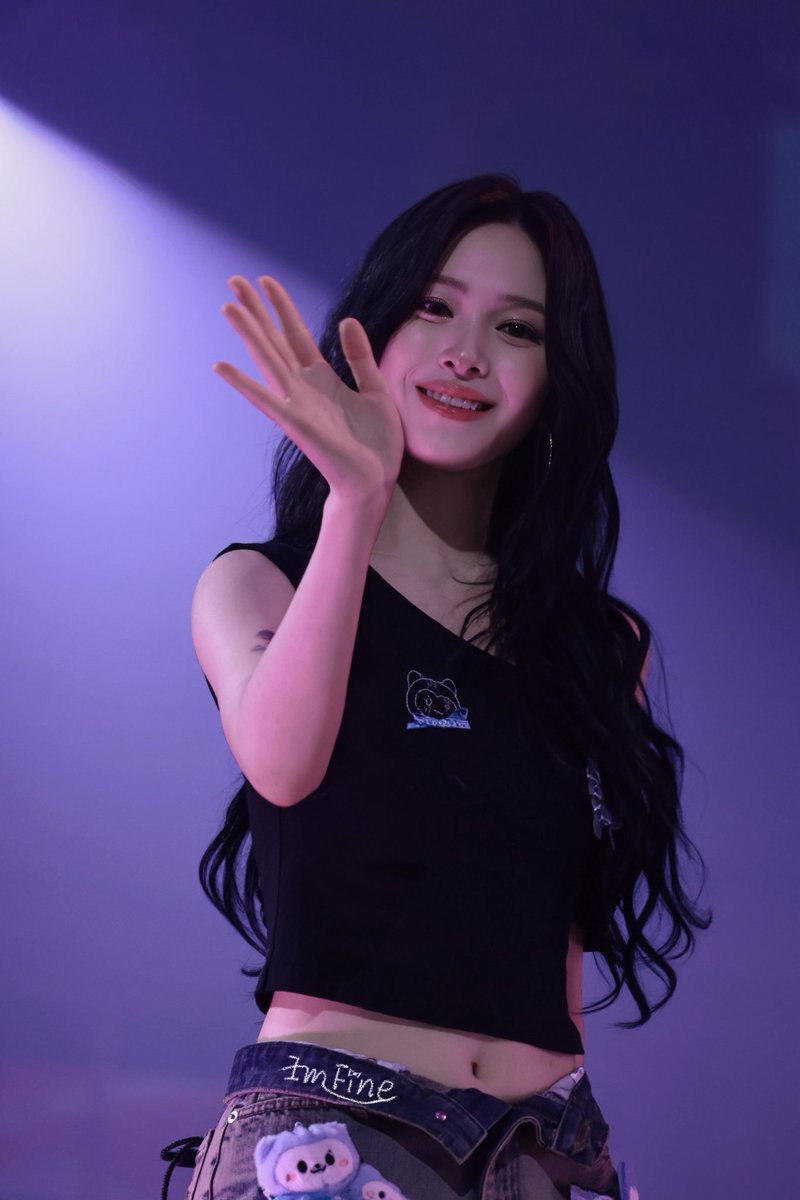 iamfinetoo0417's tweet photo. 260215 <TNVS> Seoul D3 HQ   

#ITZY #있지 #RYUJIN #류진
@ITZYofficial https://t.co/mz8HuYVzw7