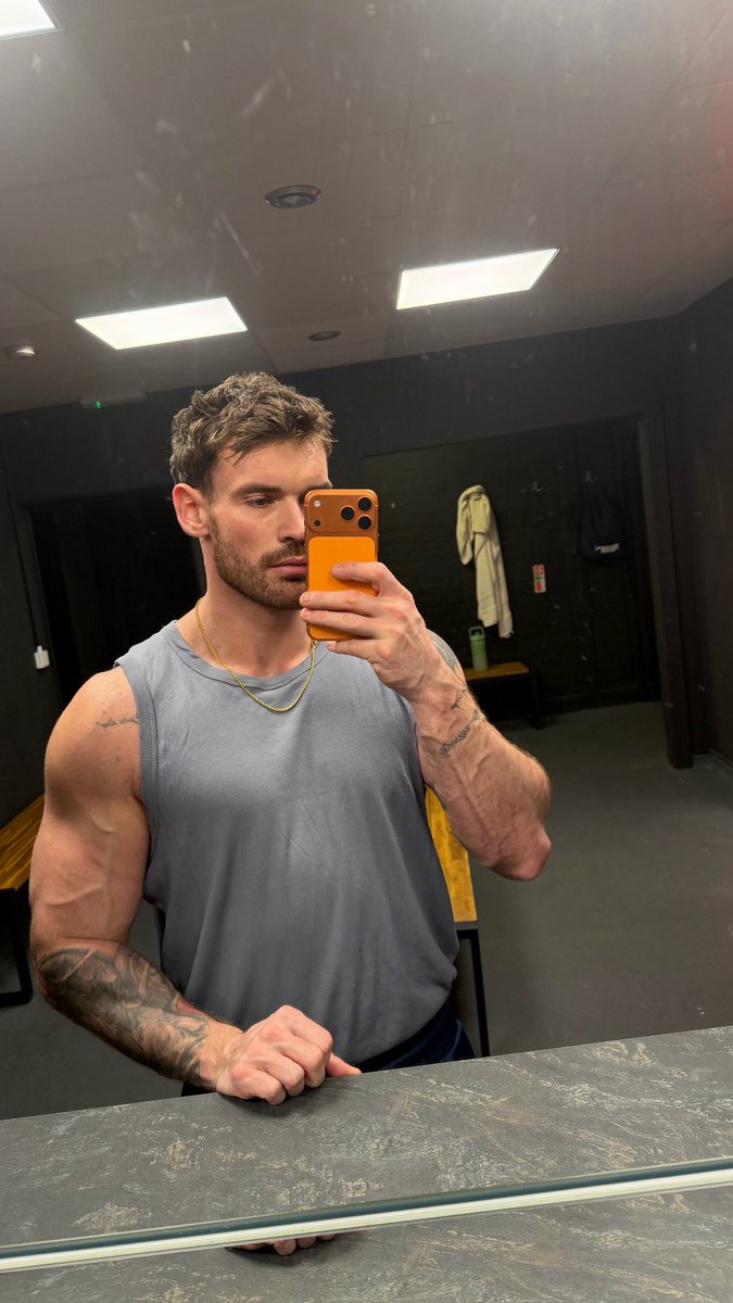 PayPrince94's tweet photo. Strong, disciplined, and expensive.

If you know, you know. 💳
#findom https://t.co/0A5SPPAnLn