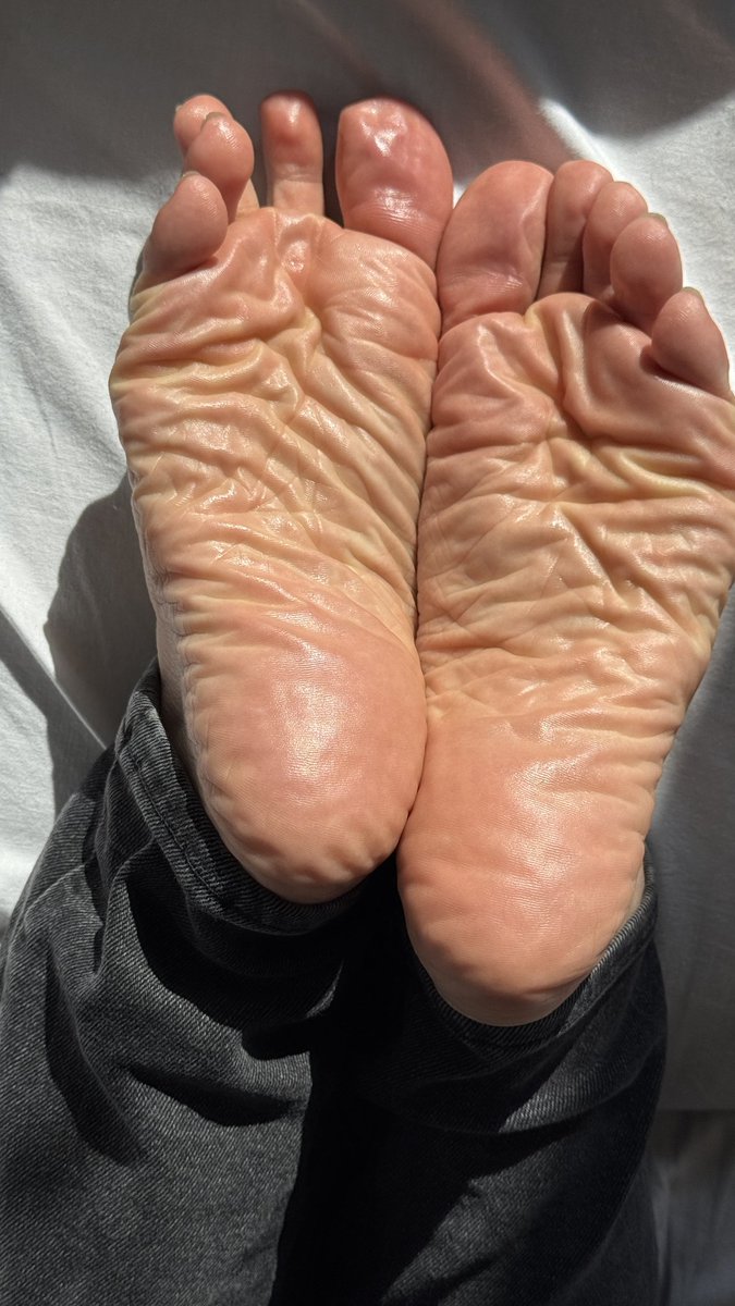 Joy (@joyfullfeet_) on Twitter photo 