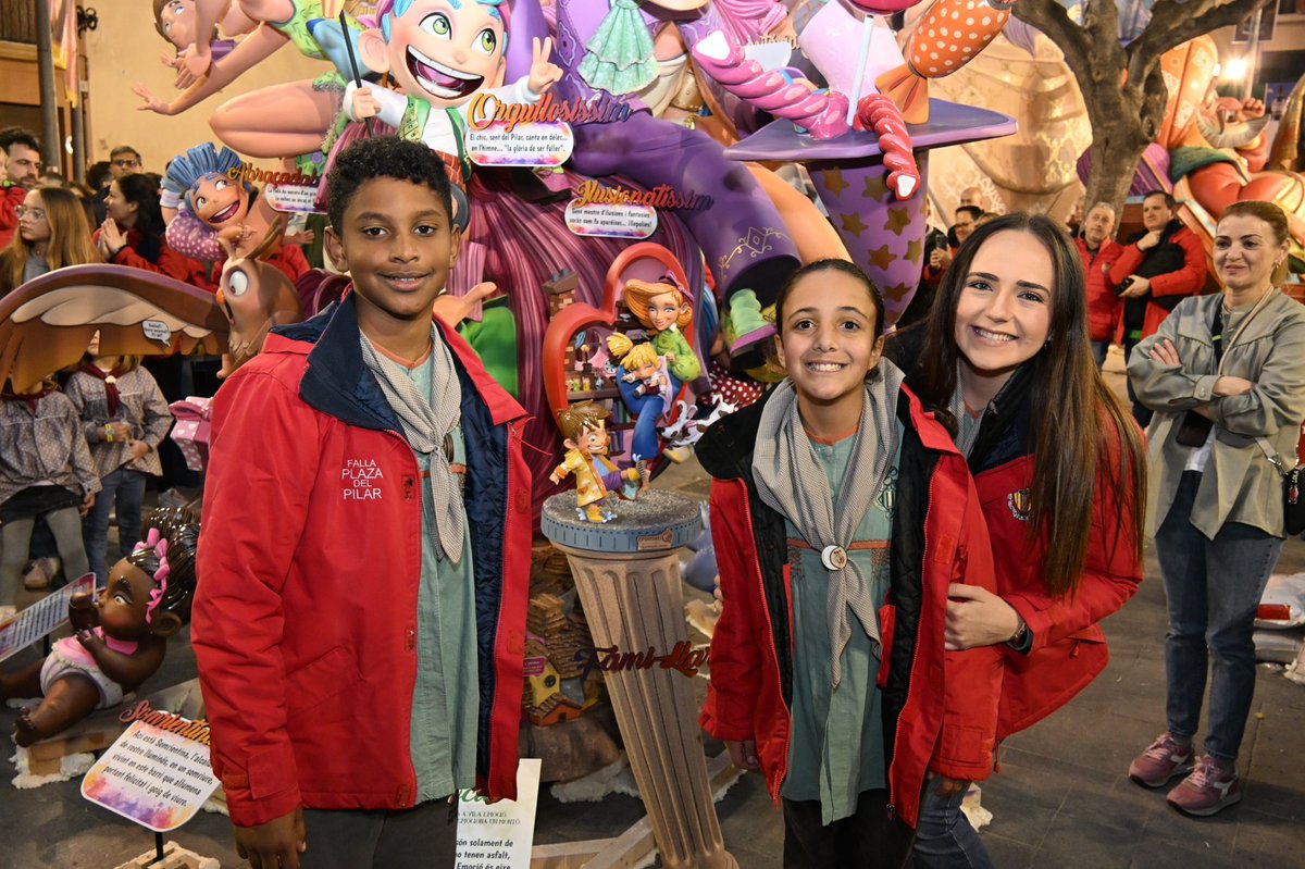 Falla del Pilar tweet media