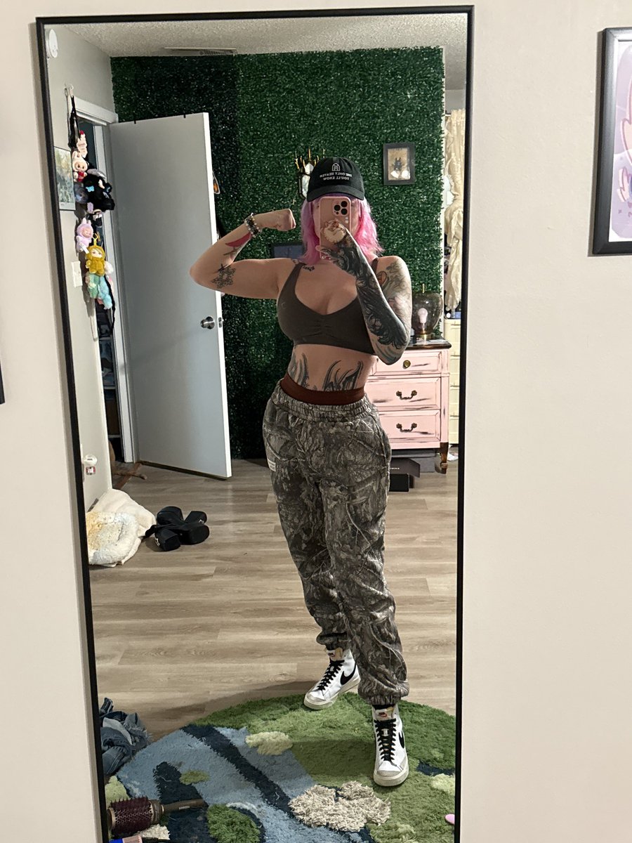 Snorlaxative tweet media