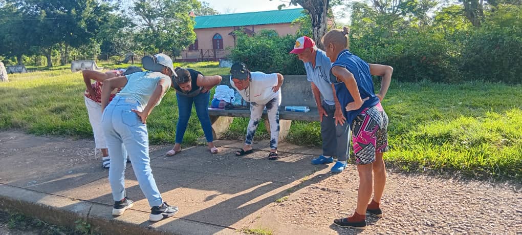 Ejercicios físicos con el Adulto Mayor municipio Primero de Enero 
#InderCavFidelVive