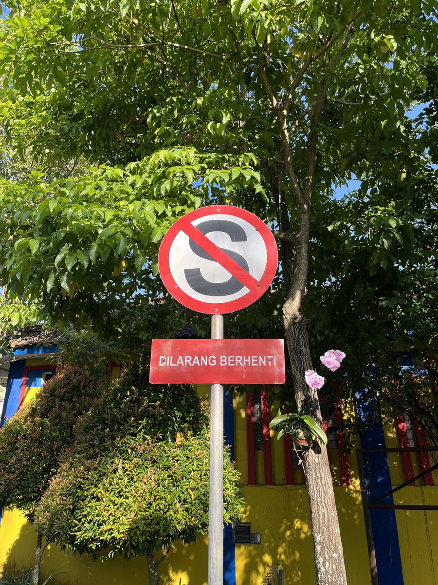 whoinside tweet media