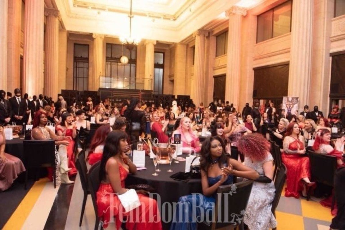 Madame Caramel tweet media