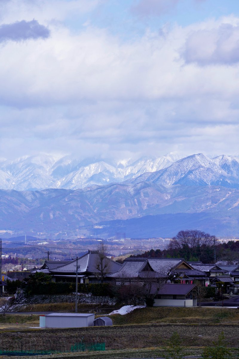 eclair_claymore's tweet photo. 恵那から見える２月の中央アルプス https://t.co/9oGZEX8jhW