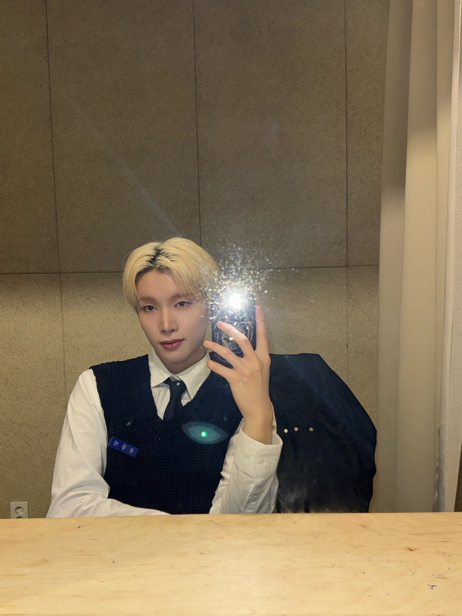 POW_grid's tweet photo. [#DONGYEON]
노란 머리 전교회장👨‍💼
#POW #파우 #동연 #ComeTrue #컴트루 https://t.co/S1qtE2TPZ8