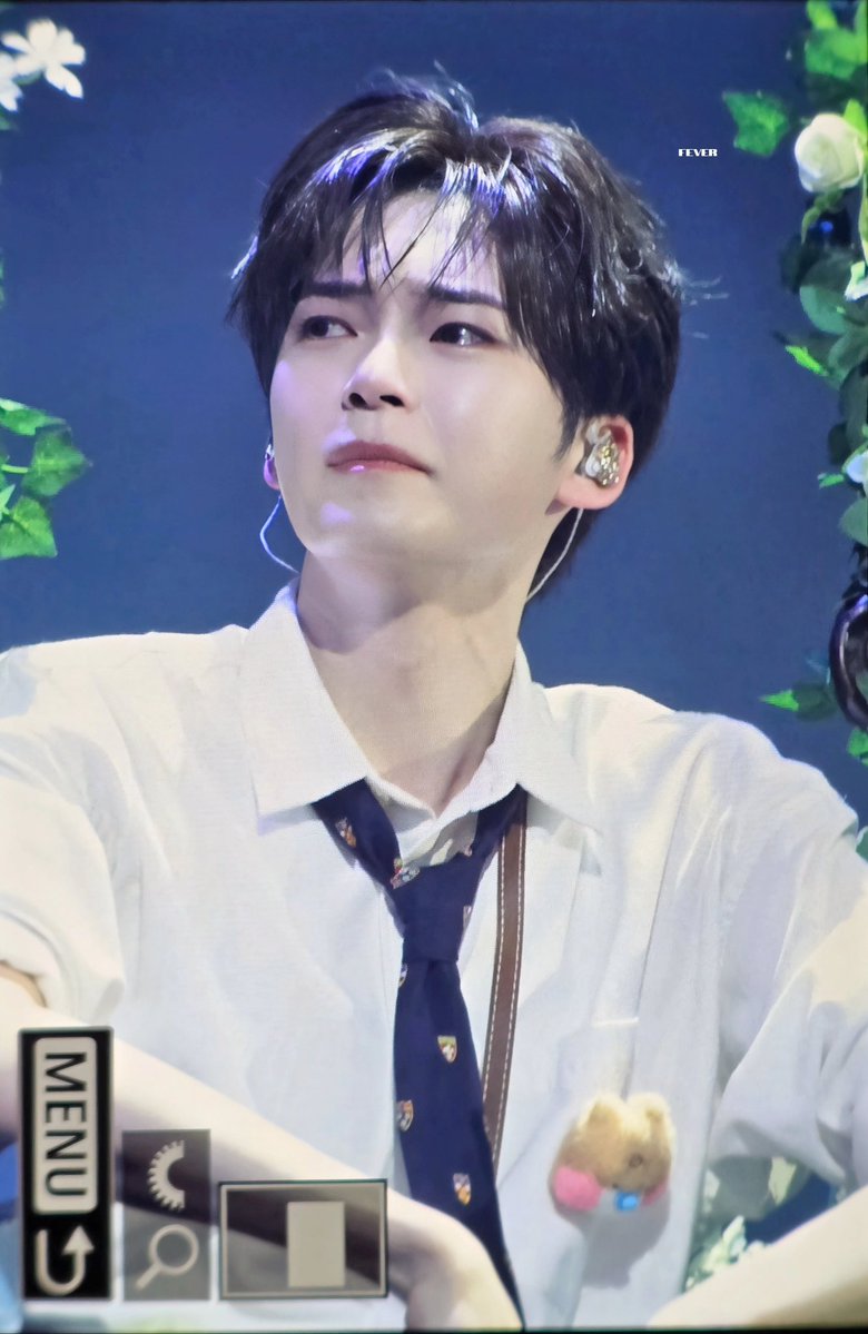 𝐅𝐄𝐕𝐄𝐑 tweet media